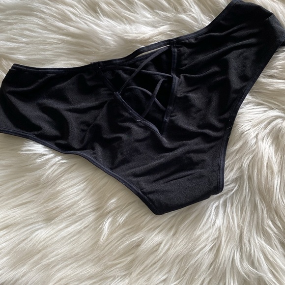 Victoria’s Secret Y2K vintage second skin black hip hugger panties - Picture 4 of 7